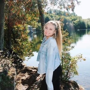 Meet your Posher, Abby